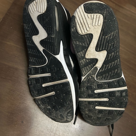 Youth Nike Airmax - Picture 4 of 4